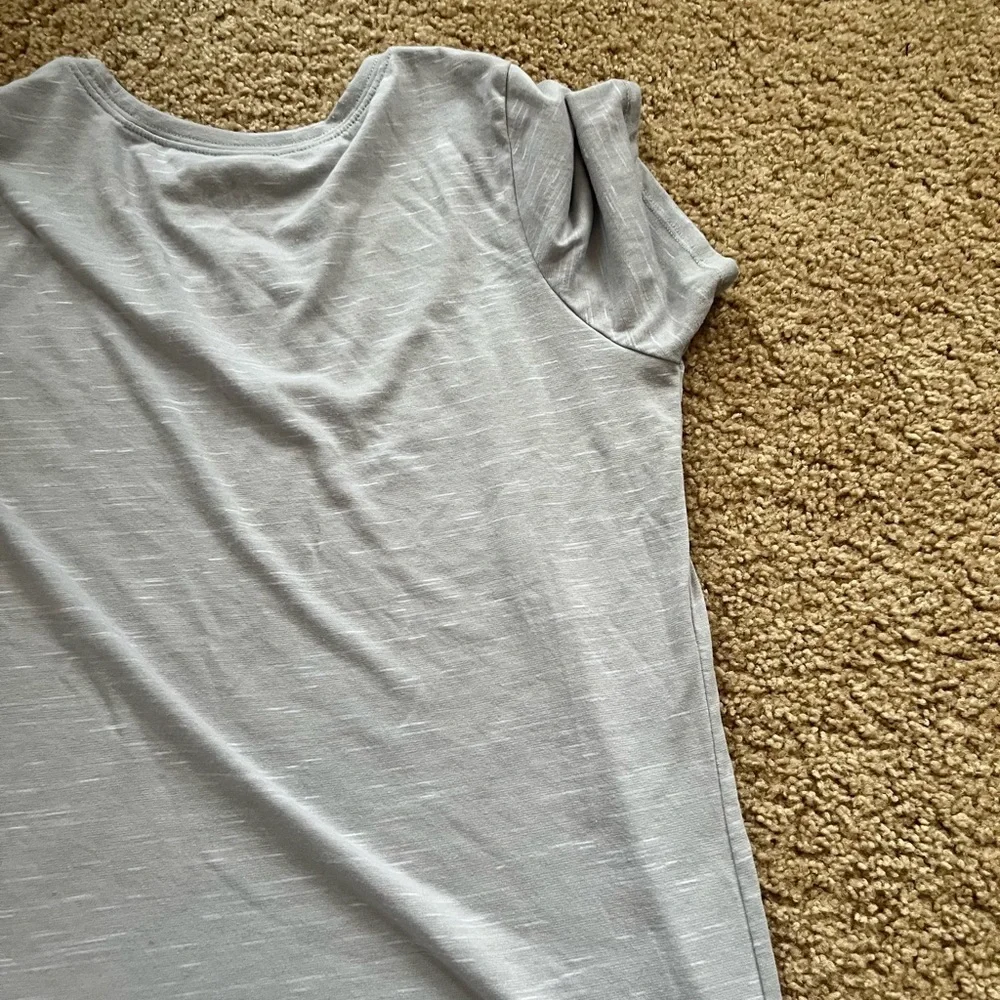 Light gray Nike tee - Picture 6 of 6